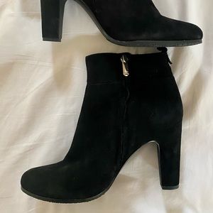Unworn Sam Edelman Black Suede Booties